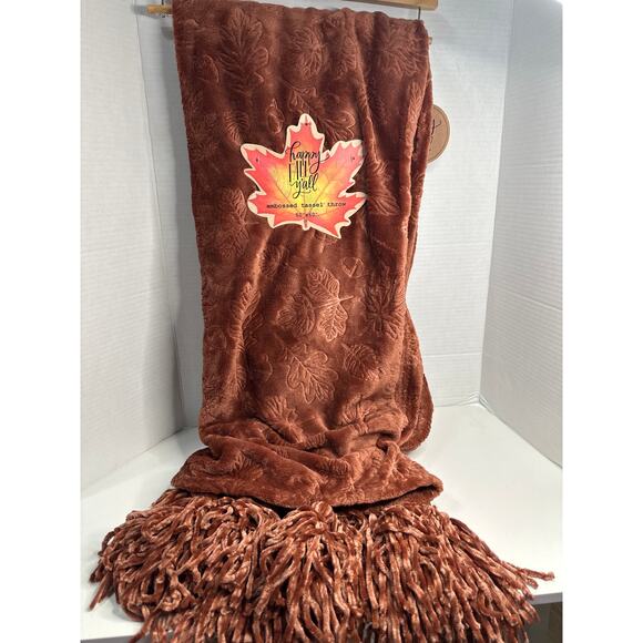 Happy Fall Yall embossed tassel throw blanket 50”x60” NWT  Very Soft on hanger - Picture 1 of 9